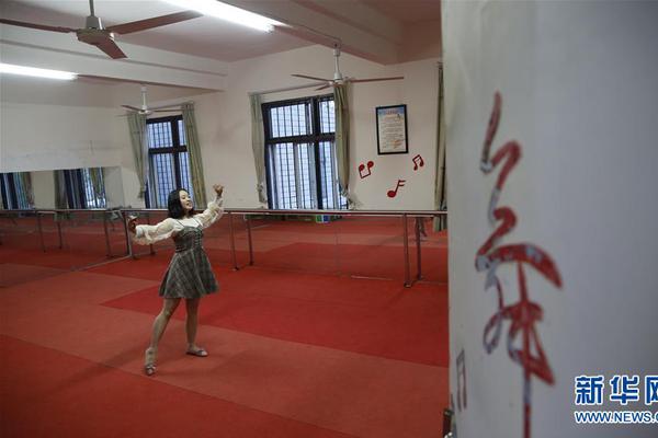 上海商圈新年特征活动与稳妥保证双引擎发力