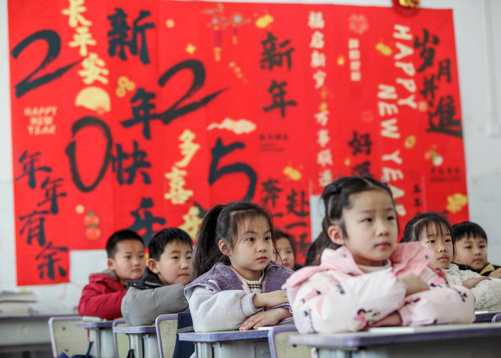 “新”意满满 多地中小学迎候新学期