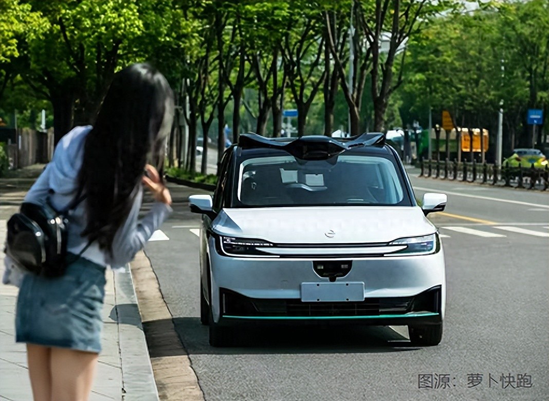 成绩持续承压，百度有些慌