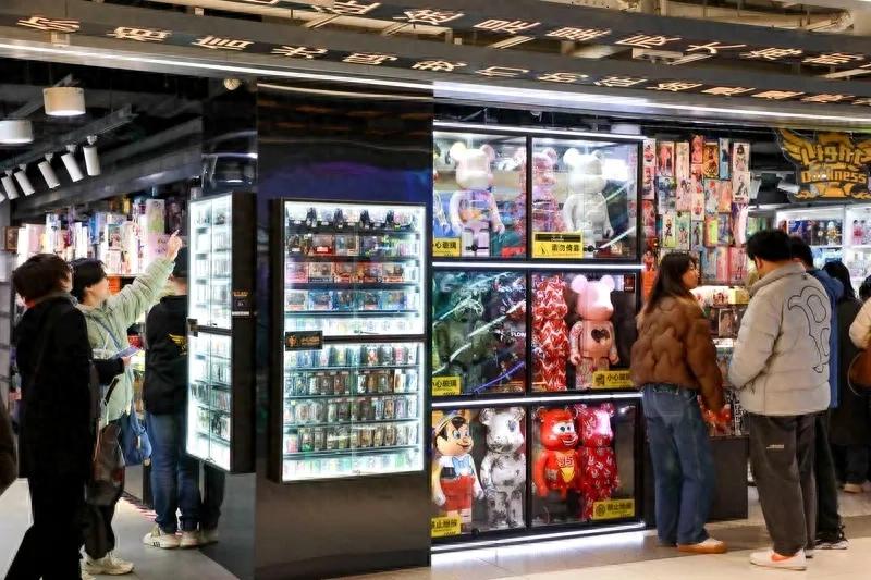 泡泡玛特、名创优品们，能让“谷子经济”走多远？