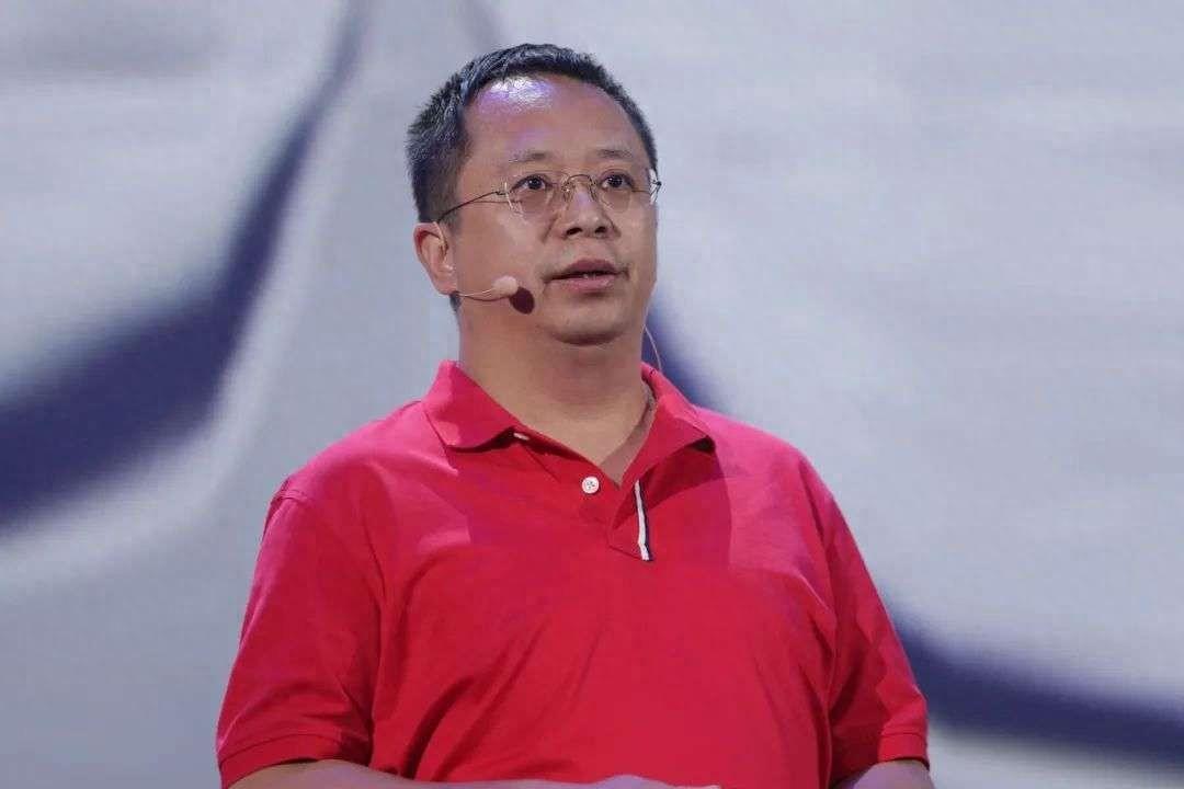 哪咤汽车，需要周鸿祎