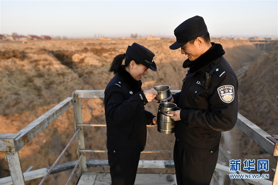多地吞吐量创新高 新年港口经济引擎强劲